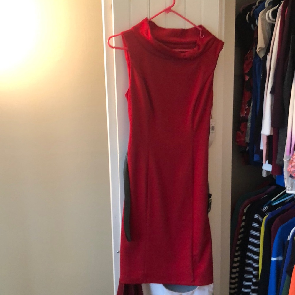 NWT Women’s Red Muse dress Sz 8 Sleeveless